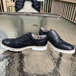 Miz Mooz Black Leather Oxfords